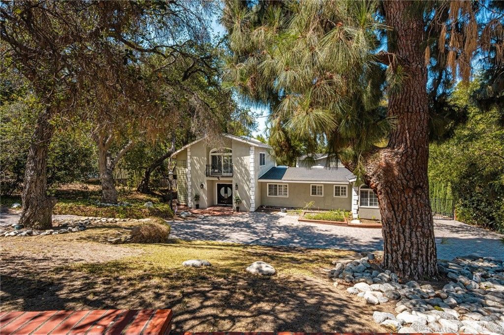 Image 5 of property listing at 8355 La Sierra, Whittier, CA 90605