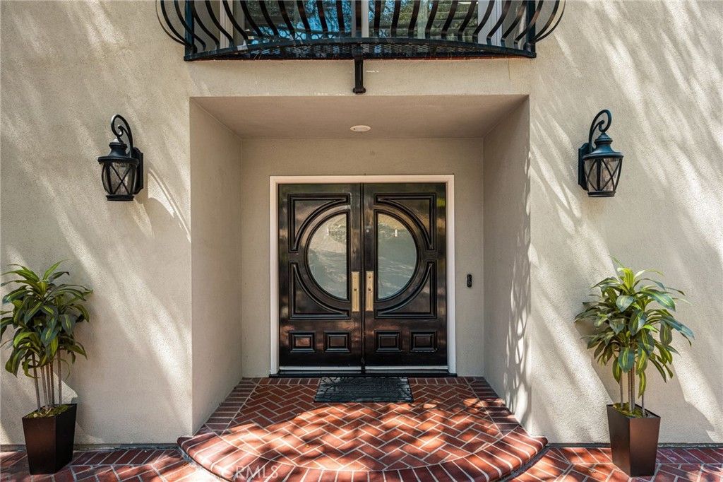 Image 9 of property listing at 8355 La Sierra, Whittier, CA 90605