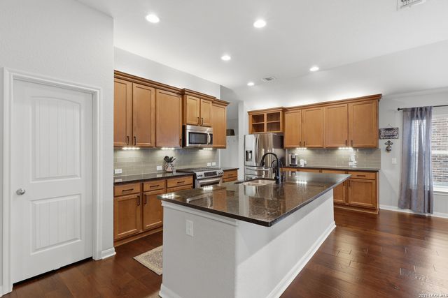 11423 Wake Robin, San Antonio, TX 78253