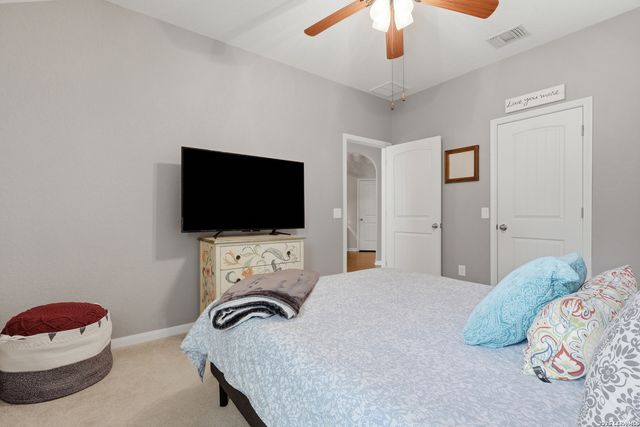 11423 Wake Robin, San Antonio, TX 78253