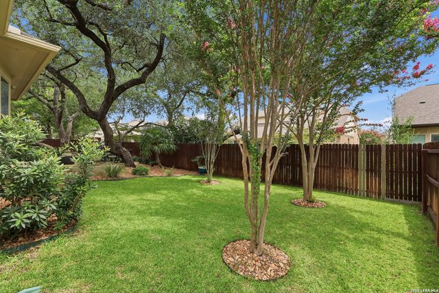 11423 Wake Robin, San Antonio, TX 78253