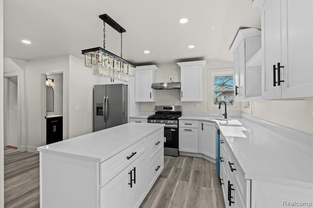 26059 Brush Street, Madison Heights, MI 48071