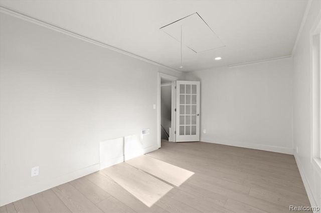 26059 Brush Street, Madison Heights, MI 48071