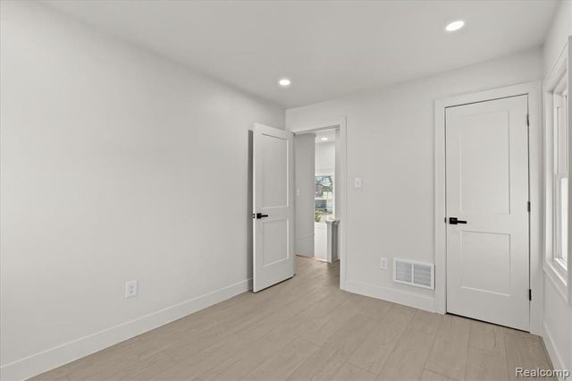 26059 Brush Street, Madison Heights, MI 48071