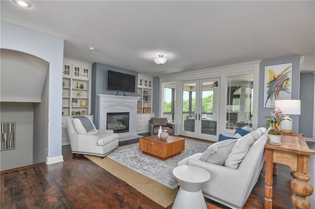 4140 N Redbud Lane, Riverside, MO 64150