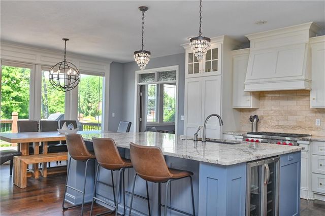 4140 N Redbud Lane, Riverside, MO 64150