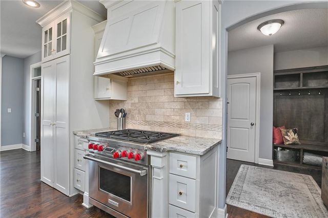 4140 N Redbud Lane, Riverside, MO 64150