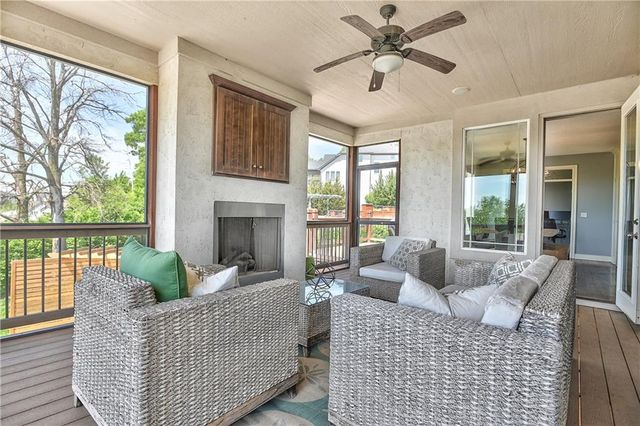 4140 N Redbud Lane, Riverside, MO 64150