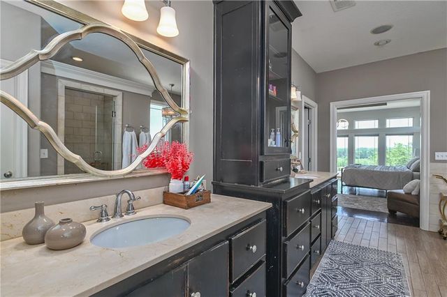 4140 N Redbud Lane, Riverside, MO 64150