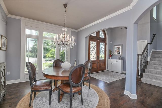 4140 N Redbud Lane, Riverside, MO 64150
