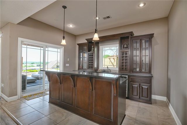 4140 N Redbud Lane, Riverside, MO 64150