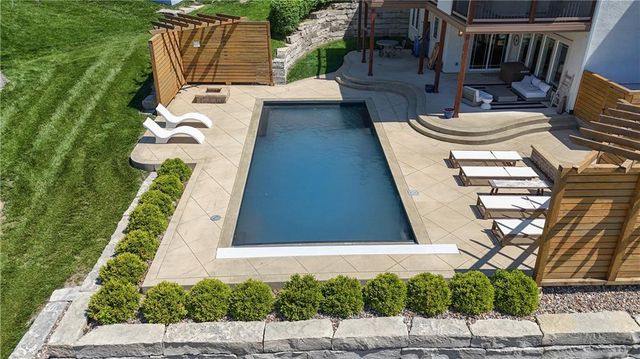 4140 N Redbud Lane, Riverside, MO 64150