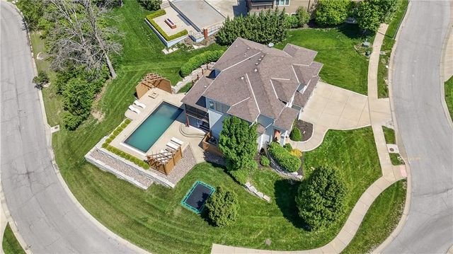 4140 N Redbud Lane, Riverside, MO 64150