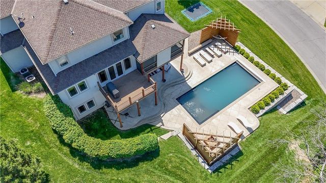 4140 N Redbud Lane, Riverside, MO 64150