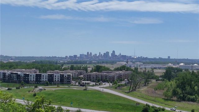 4140 N Redbud Lane, Riverside, MO 64150