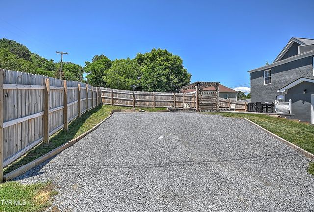 1200 Windsor Avenue, Bristol, TN 37620