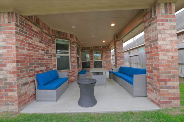 17203 Fable Springs Lane, Cypress, TX 77433