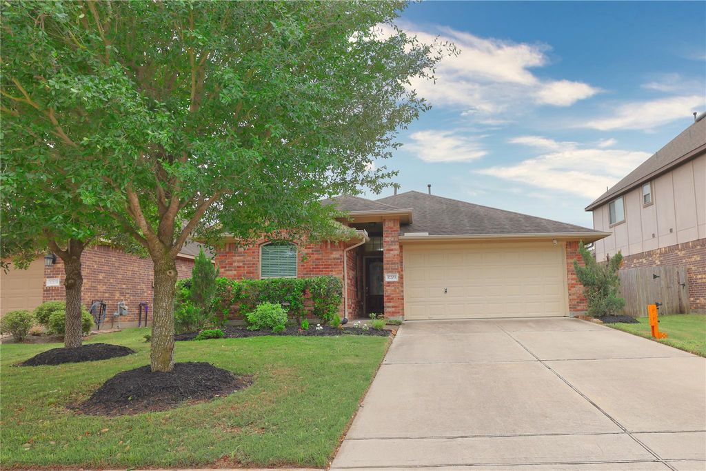 17203 Fable Springs Lane, Cypress, TX 77433