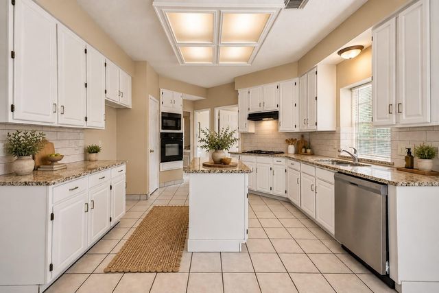4251 Meadowchase Lane, Houston, TX 77014