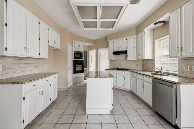 4251 Meadowchase Lane, Houston, TX 77014