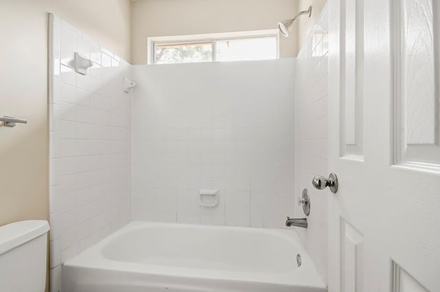 4251 Meadowchase Lane, Houston, TX 77014