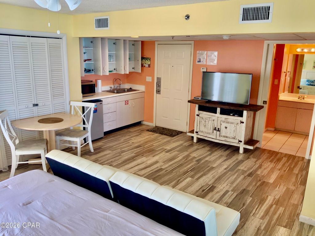 Image 7 of property listing at 10509 Front Beach Road 800E, Panama City Beach, FL 32407