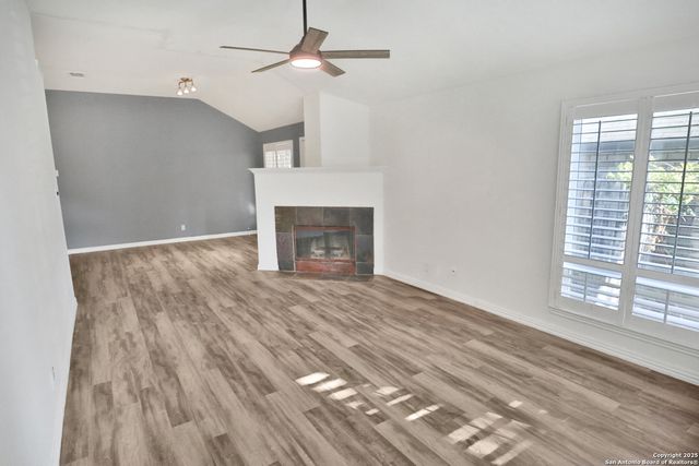 5851 Spring Crossing, San Antonio, TX 78247