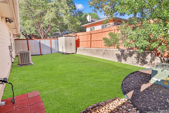 5851 Spring Crossing, San Antonio, TX 78247