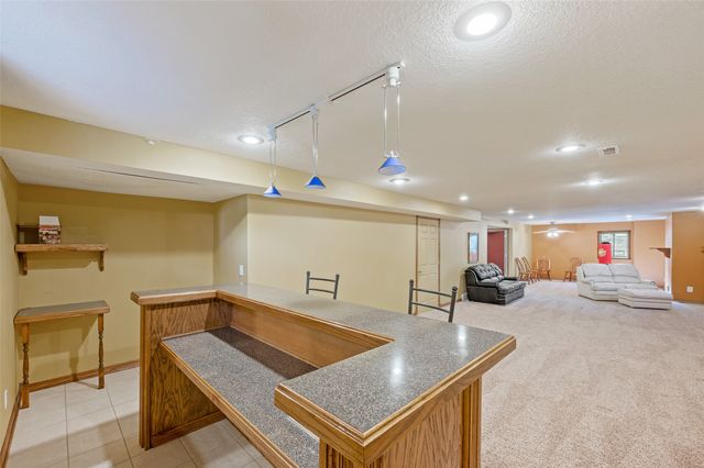 4920 Claremont Court, Pleasant Hill, IA 50327