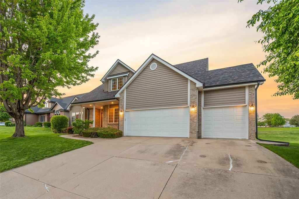 4920 Claremont Court, Pleasant Hill, IA 50327