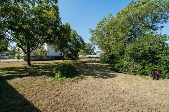 513 Moore, Portland, TX 78374