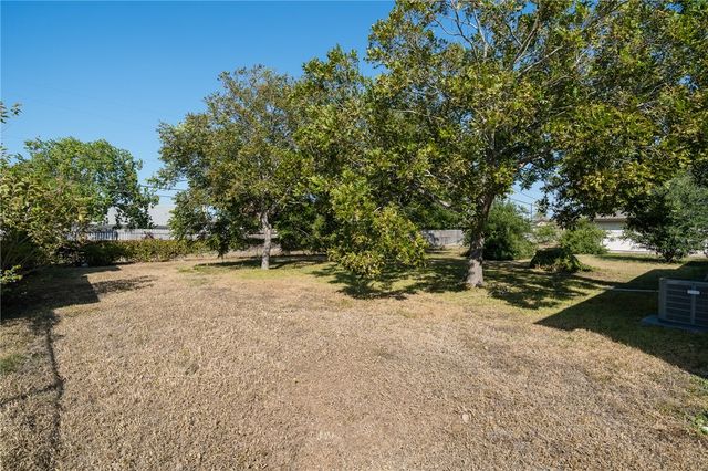 513 Moore, Portland, TX 78374