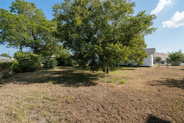513 Moore, Portland, TX 78374