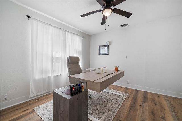 513 Moore, Portland, TX 78374