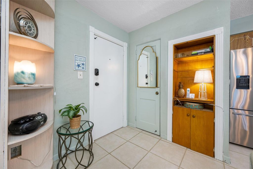 Image 5 of property listing at 6700 SUNSET WAY 406, St Pete Beach, FL 33706