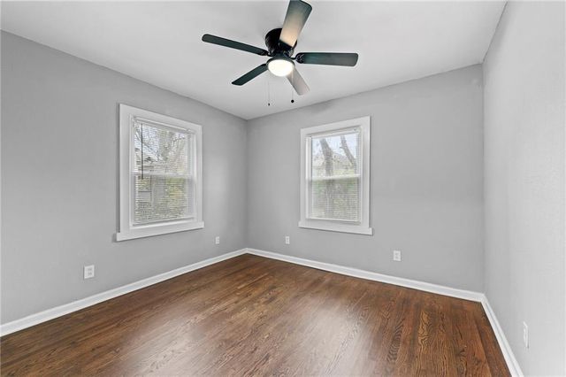 6042 Park Avenue, Kansas City, MO 64130