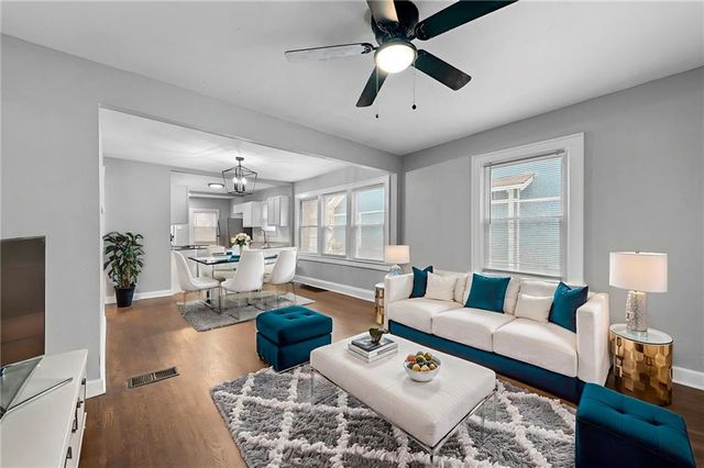 6042 Park Avenue, Kansas City, MO 64130