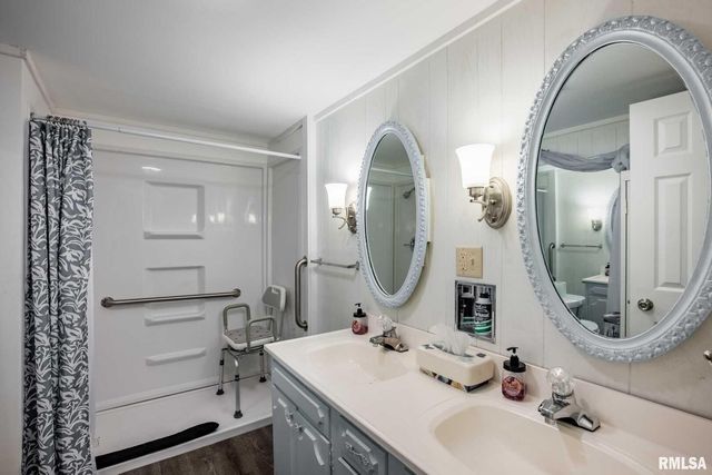 308 W FLORA Street, Valier, IL 62891