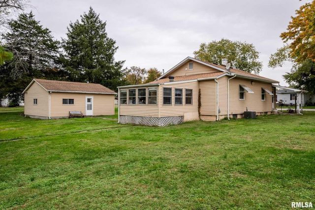 308 W FLORA Street, Valier, IL 62891