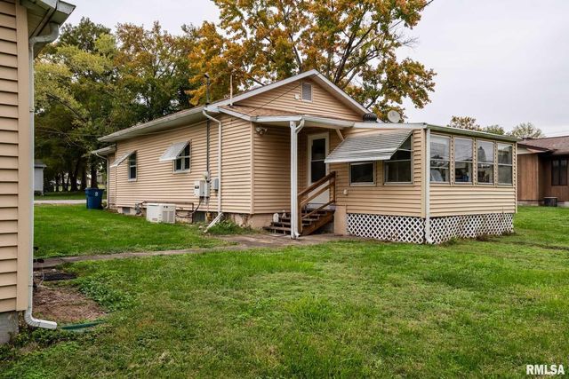 308 W FLORA Street, Valier, IL 62891
