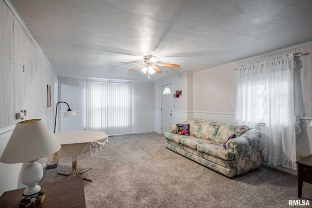 308 W FLORA Street, Valier, IL 62891