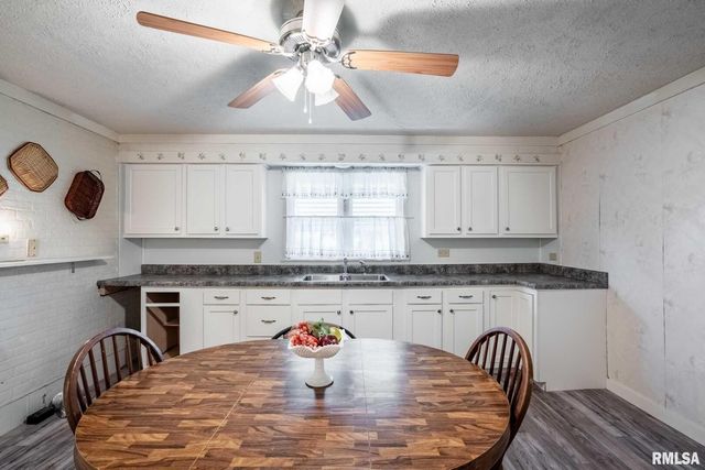 308 W FLORA Street, Valier, IL 62891