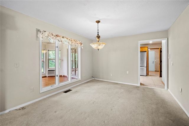 4 Huskins Circle, Bella Vista, AR 72715
