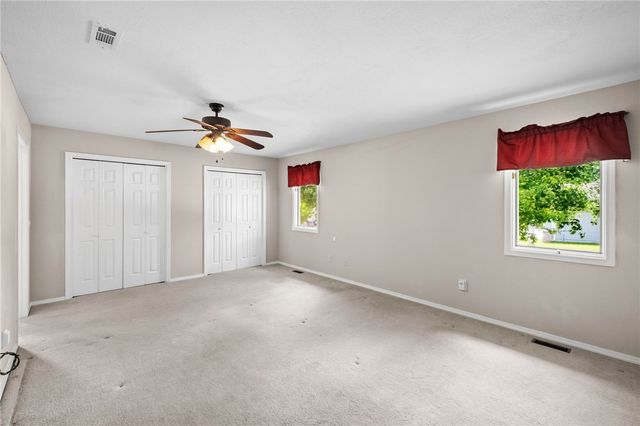 4 Huskins Circle, Bella Vista, AR 72715