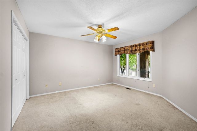 4 Huskins Circle, Bella Vista, AR 72715