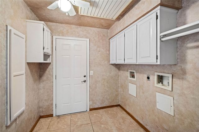 4 Huskins Circle, Bella Vista, AR 72715
