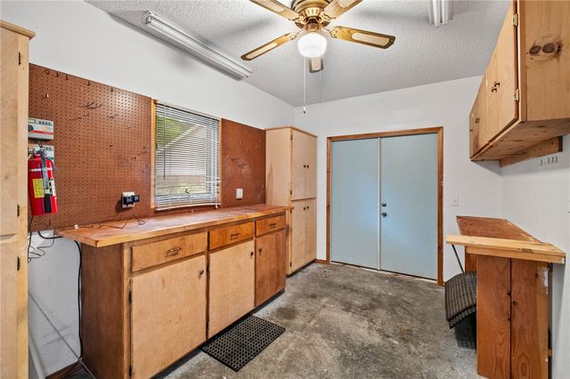 4 Huskins Circle, Bella Vista, AR 72715