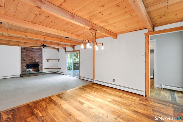 23 Berkshire Way, Simsbury, CT 06070