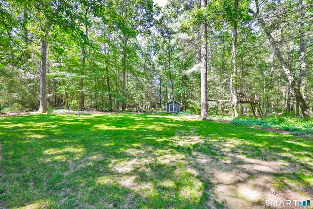 23 Berkshire Way, Simsbury, CT 06070