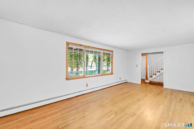 23 Berkshire Way, Simsbury, CT 06070